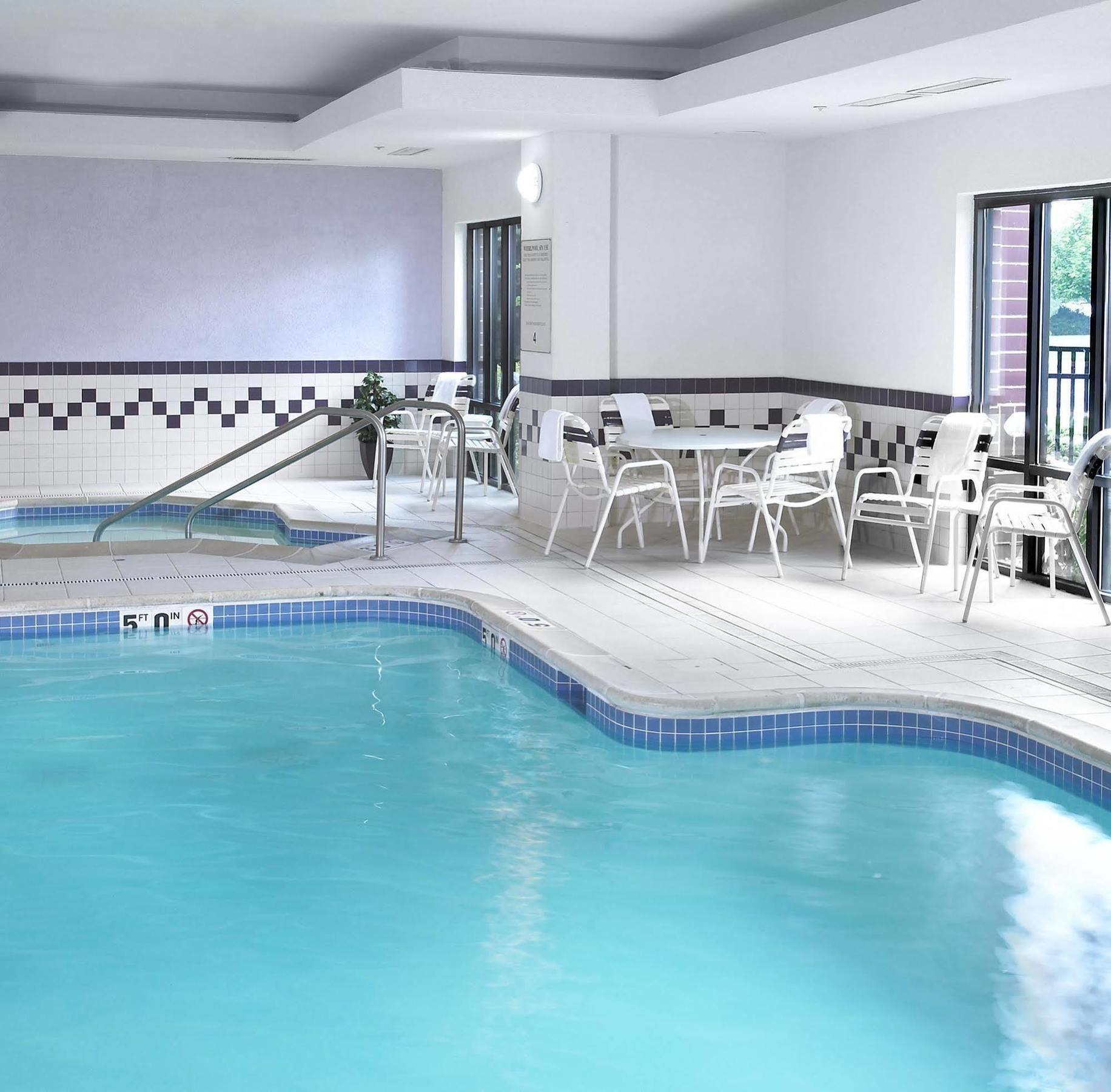 Springhill Chicago Hotel 3*